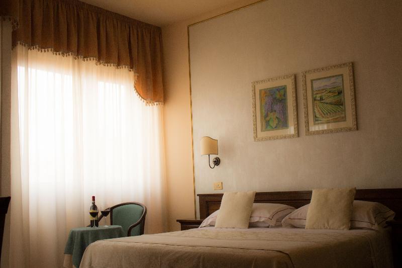 Hotel Ristorante Tre Stelle Sant'Albino Kültér fotó
